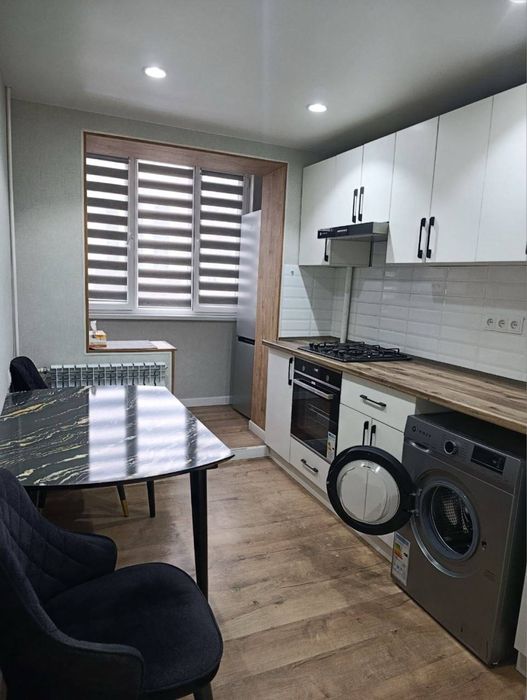 Ш. Руставели 1/3/4 Нлвый ремонт балкон 1.20/3