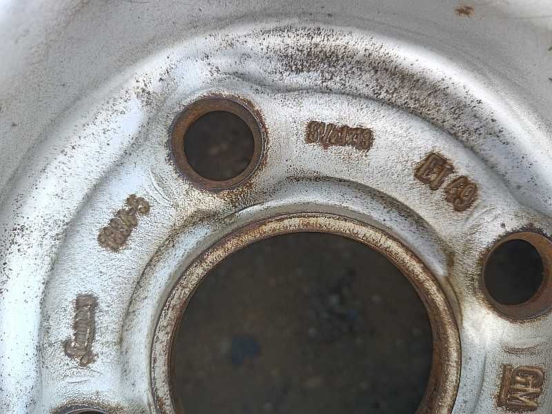 Продам оригинальный металлический диск на Opel