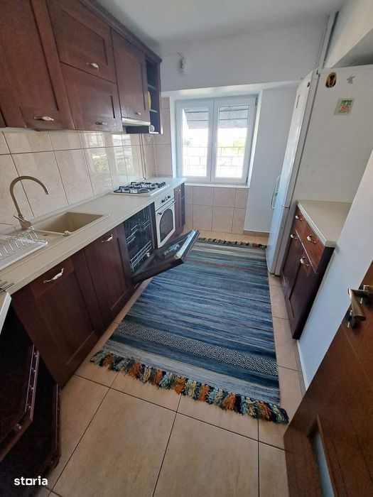 Apartament 3 camere, Decebal, 900 EUR/lună