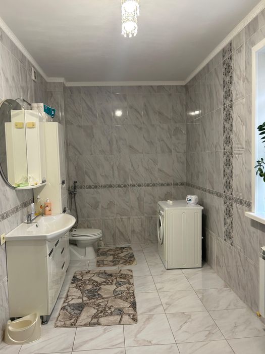 Продом кирпичный дом с мансардой