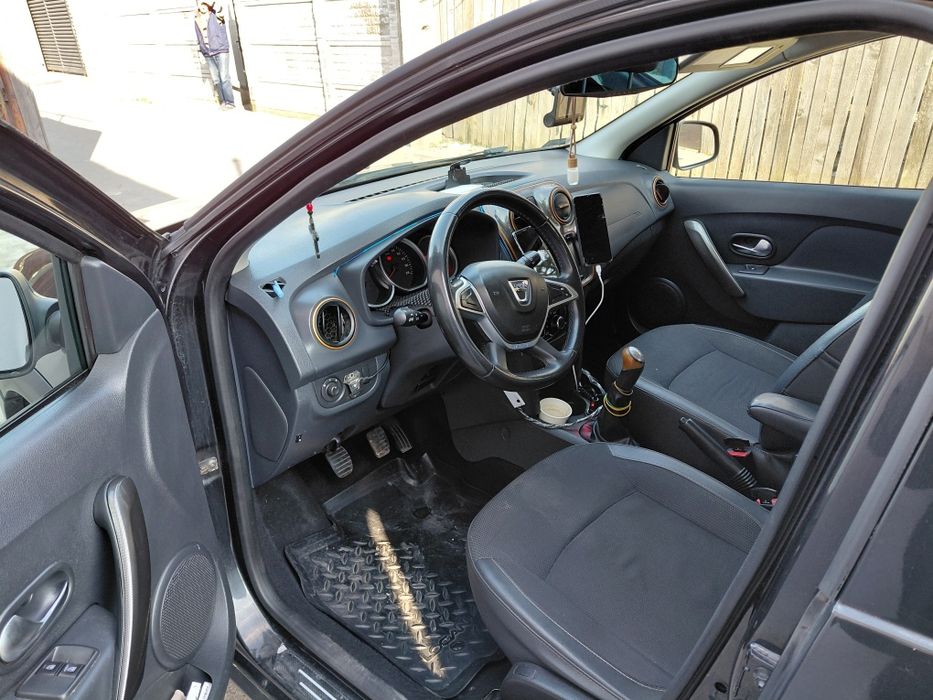 Vând Dacia Sandero Stepway