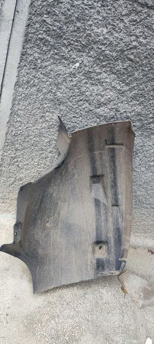 Подкалник ляв преден за ML W164