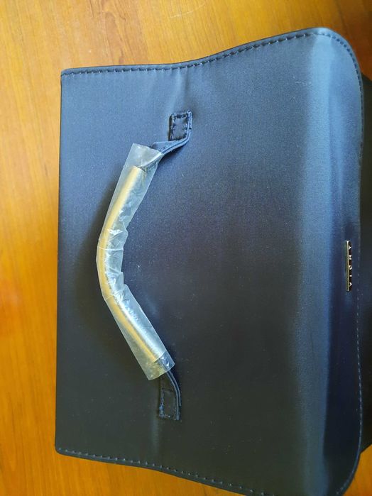 Несесер-чантичка за козметика VICHY НОВА