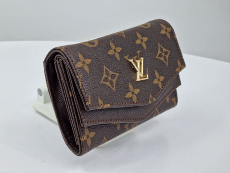 Дамски портмонета