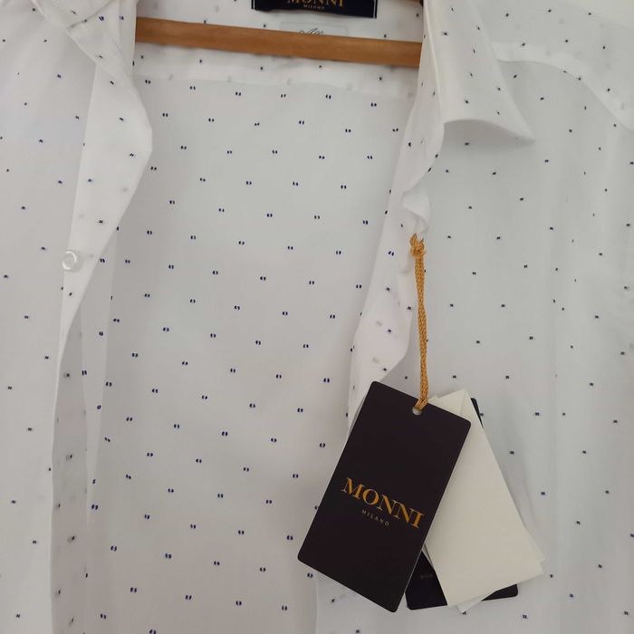 Продавам нова риза