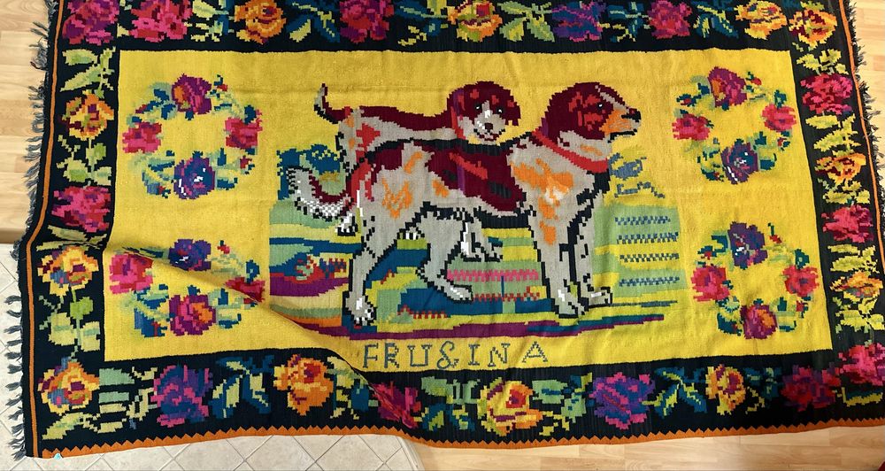 Covor/scoarta/kilim romanesc vechi-motiv figurativ unic