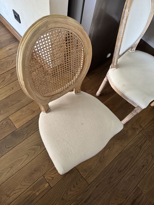 Столове от масив