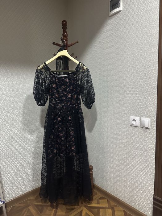 Платье женское, на выходи, 2 слойный, низ хб, вверх гипюр.