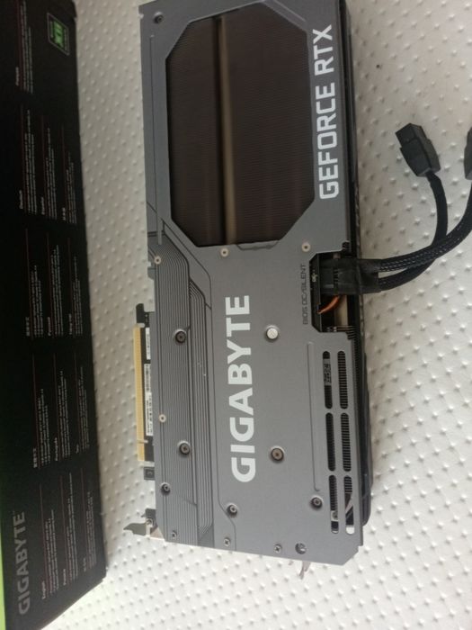 Продам видеокарту geforce rtx 4070ti