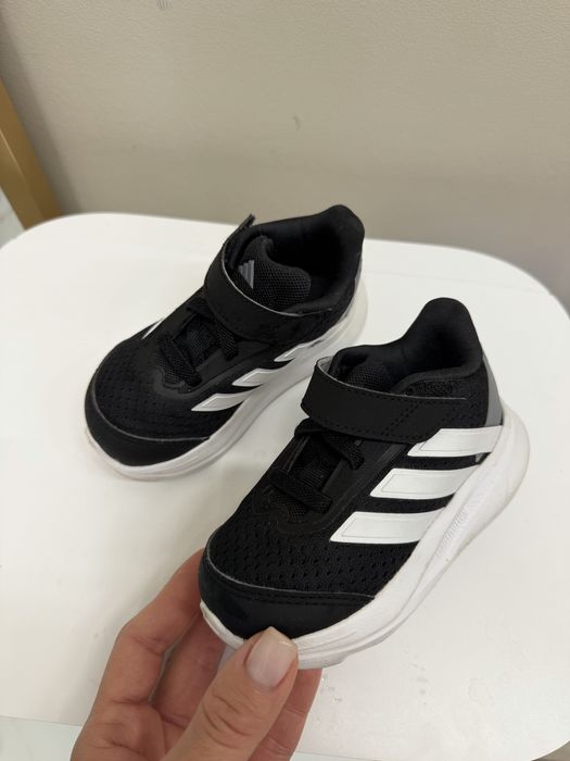 Детские кроссовки adidas 21 рр