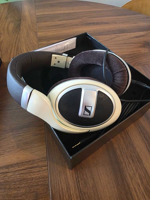 слушалки SENNHEISER HD 599