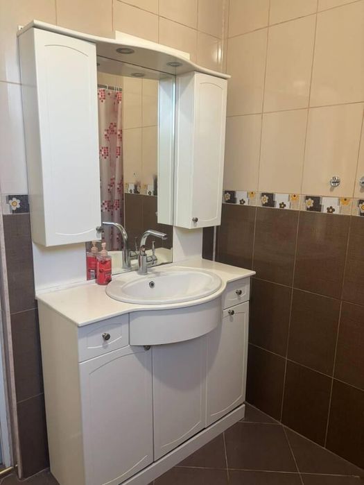 Дава се под наем Тристаен апартамент в Пловдив, Център - 86 кв.м за 561 € - Снимка #6