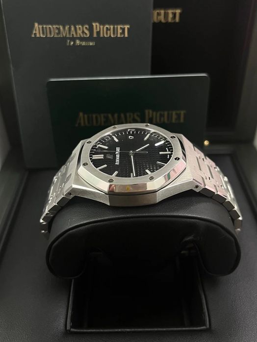 Налични часовници Patek Philippe, Audemars Piguet