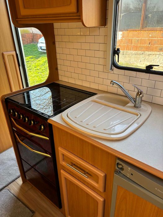 Avondale Rialto 550-4