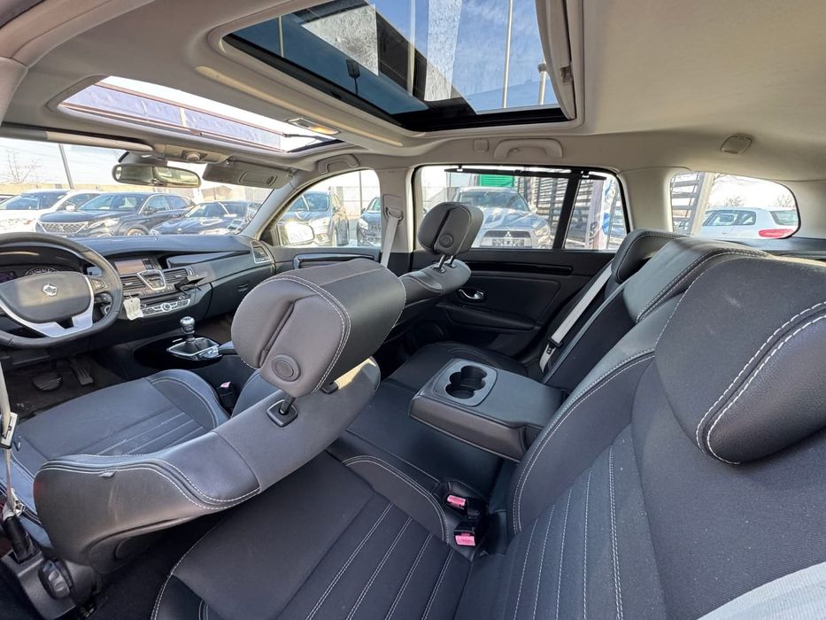 Vând schimb Renault laguna 3 din 2012 2.0 diesel 150 cp 3700 €