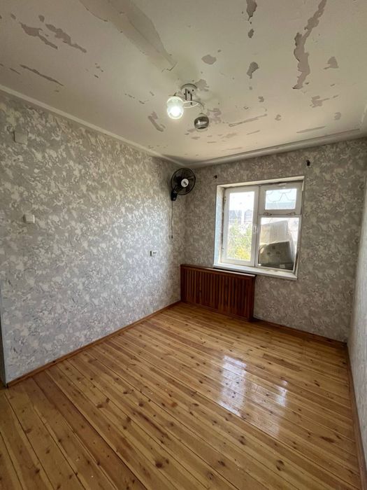 Квартира продаётся Тузель 4 й квартал. З комнаты кирпич 77 серия