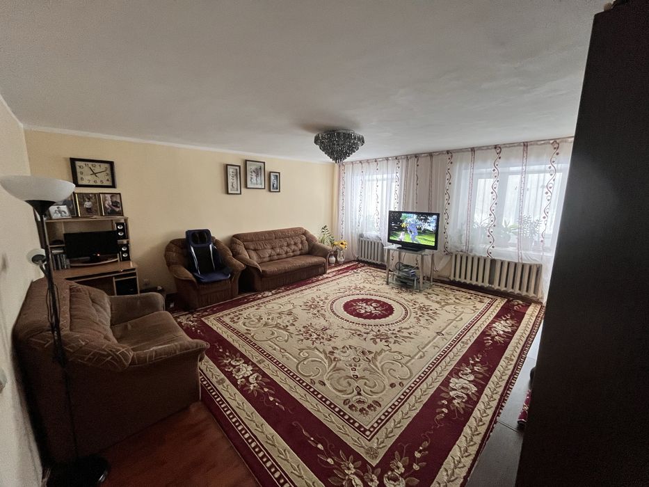 Продам 2-комнатную квартиру