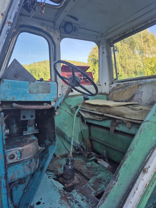 Сельхозтехника трактор ЮМЗ