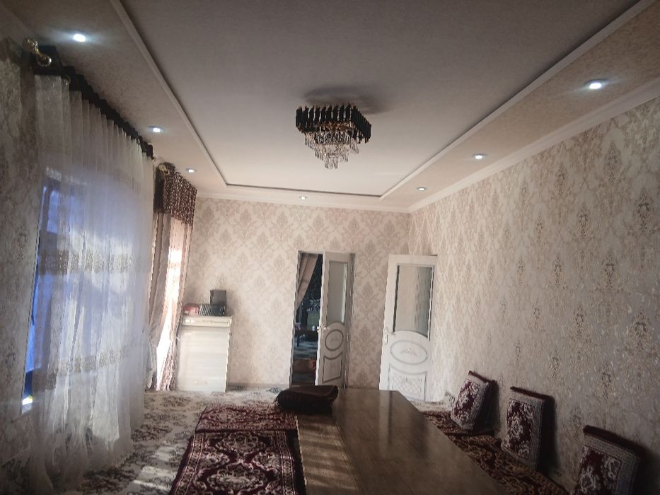 Uy yangi remont hamma mebellar yangi glamlar ham