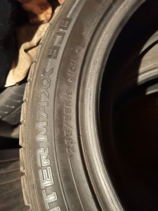 Продам зимнюю резину DUNLOP