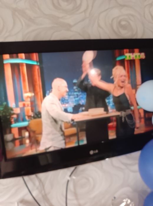 Продам телевизор не смарт