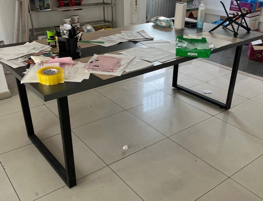 Стол обеденный  продаю