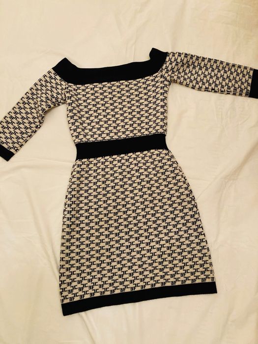 Рокля Elisabetta Franchi размер 38 хс/с