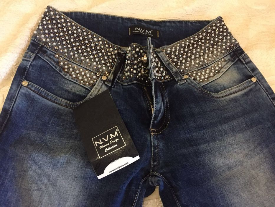 Джинсы турция со стразами