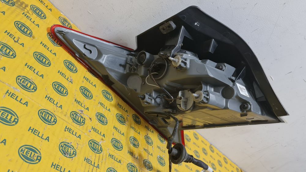 Lampa tripla stop dreapta Hyundai Elantra 7 VII cn7 92402AA000