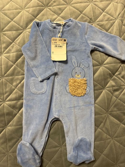 Нови дрехи Moyoral размер 2-4м