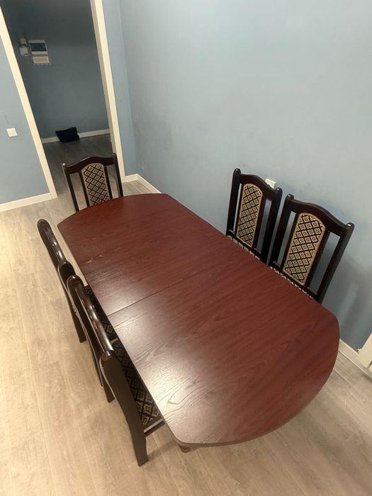 Кухонный стол,со стульями