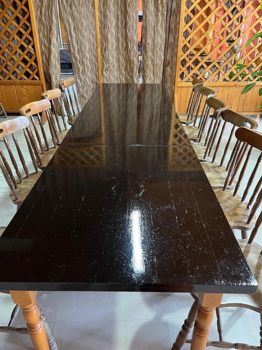 Mese si scaune din lemn