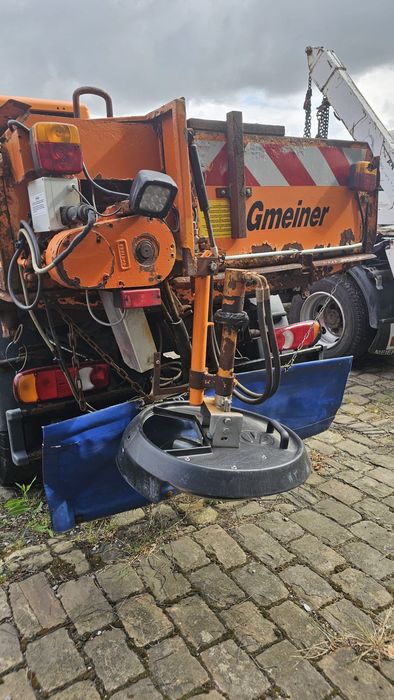 Multicar Unimog lama zapada sararita