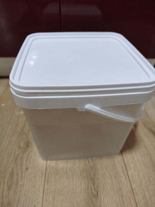 Пчелен мед 10кг- 15кг-26кг Планински букет. За София доставка