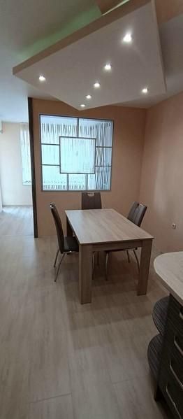 Дава се под наем Двустаен апартамент в Бургас, Меден рудник - зона В - 56 кв.м за 368.73 € - Снимка #1