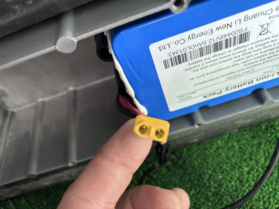 Нова батерия със зарядно 48v 12.5Ah