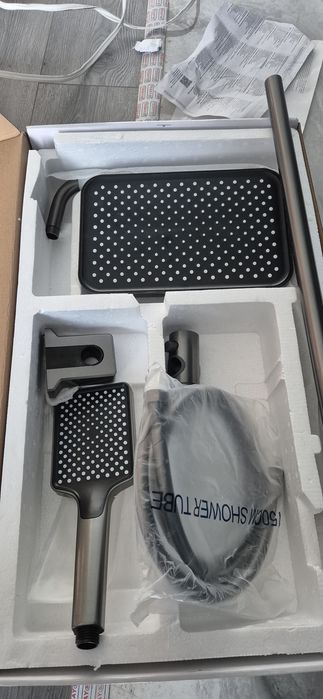 Чисто нова душ система