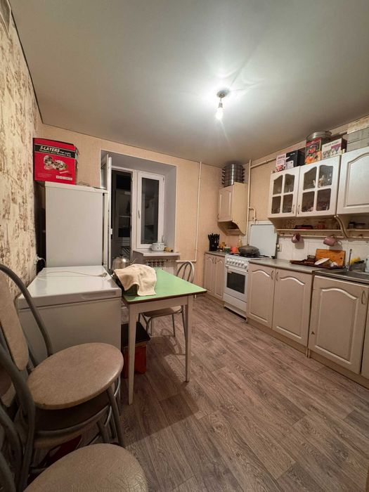 Продам 2х комн кв Сазда кирпичный дом
