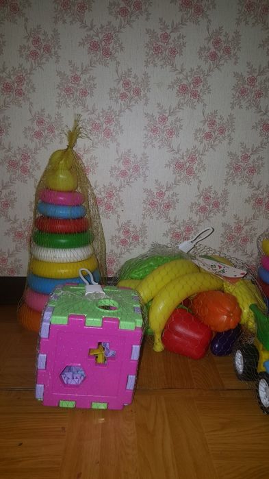 Развивающие игрушки для малышей