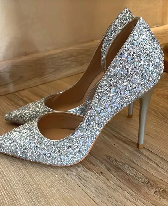 Туфли блестящие стразы серебристые