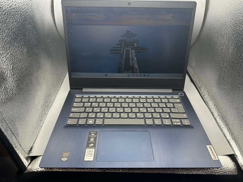 Лаптоп Lenovo IdeaPad 3 14IIL05