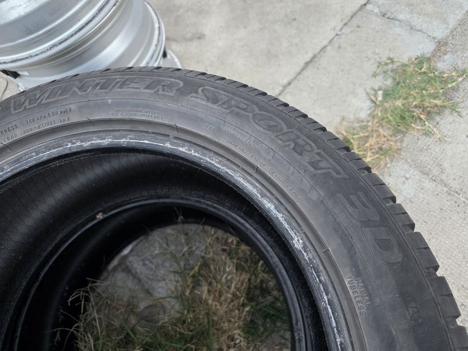 2бр Зимни гуми 235 50 18 - Dunlop