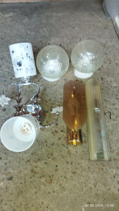 Продам светильники.