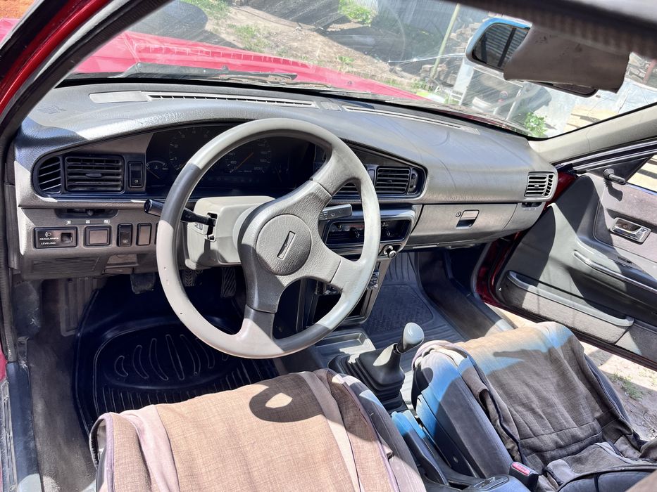 Машина Mazda 626