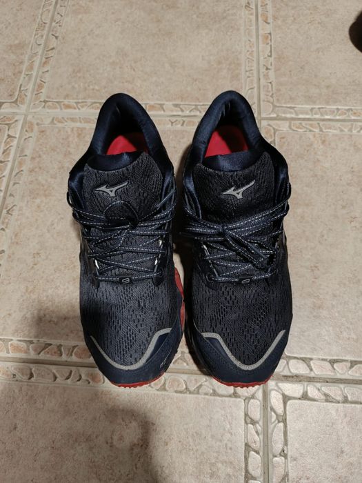 Mizuno Wave Prophecy 8