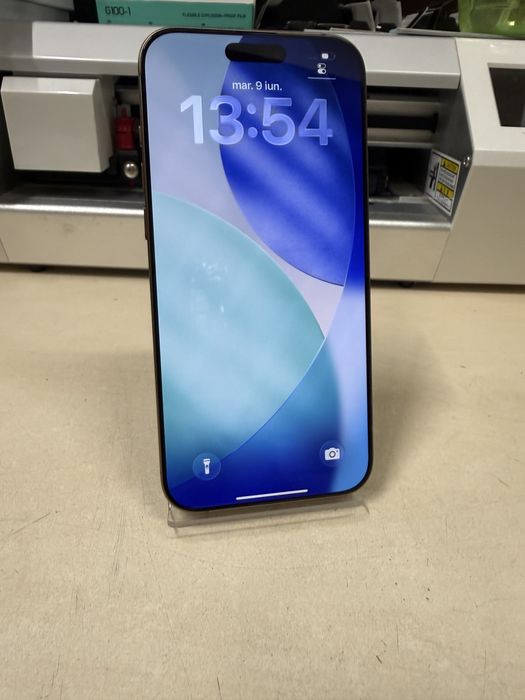 Iphone 16 pro max / 256 gb / 96% baterie / garantie