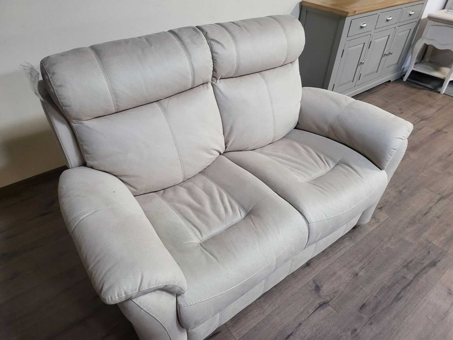 Кремав диван двойка от плат