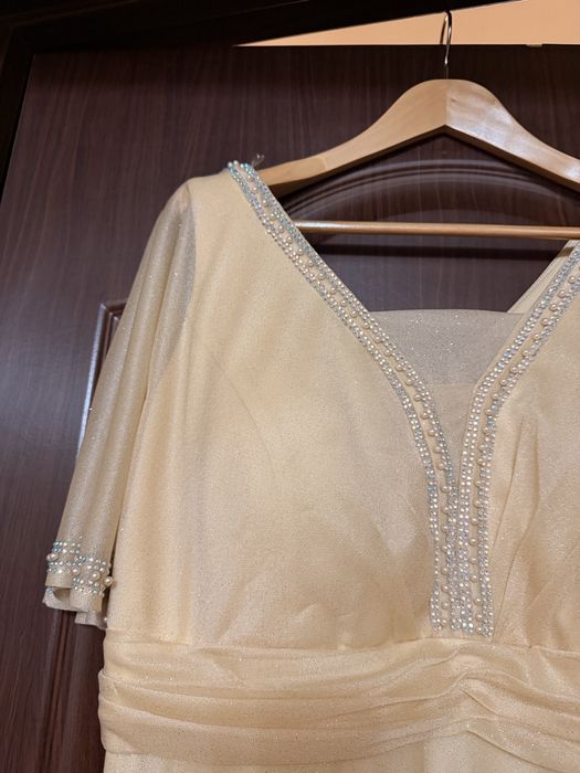 Вечернее плитье один раз надевали