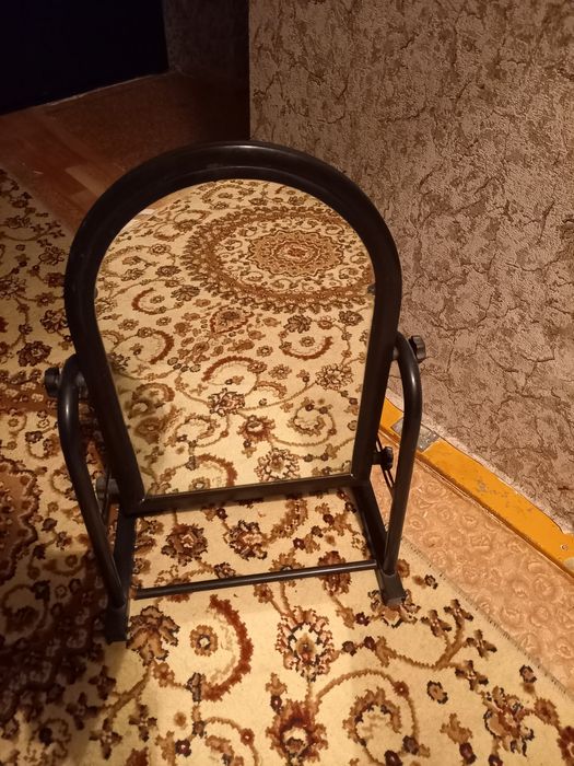 Продам зеркало напольное