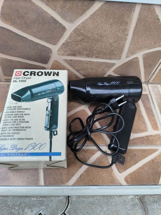 Продам рабочий фен для волос,плойку